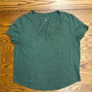 🇺🇸🦅AMERICAN EAGLE🦅🇺🇸 V-Neck T sz L cotton/polyester good used condition🤩